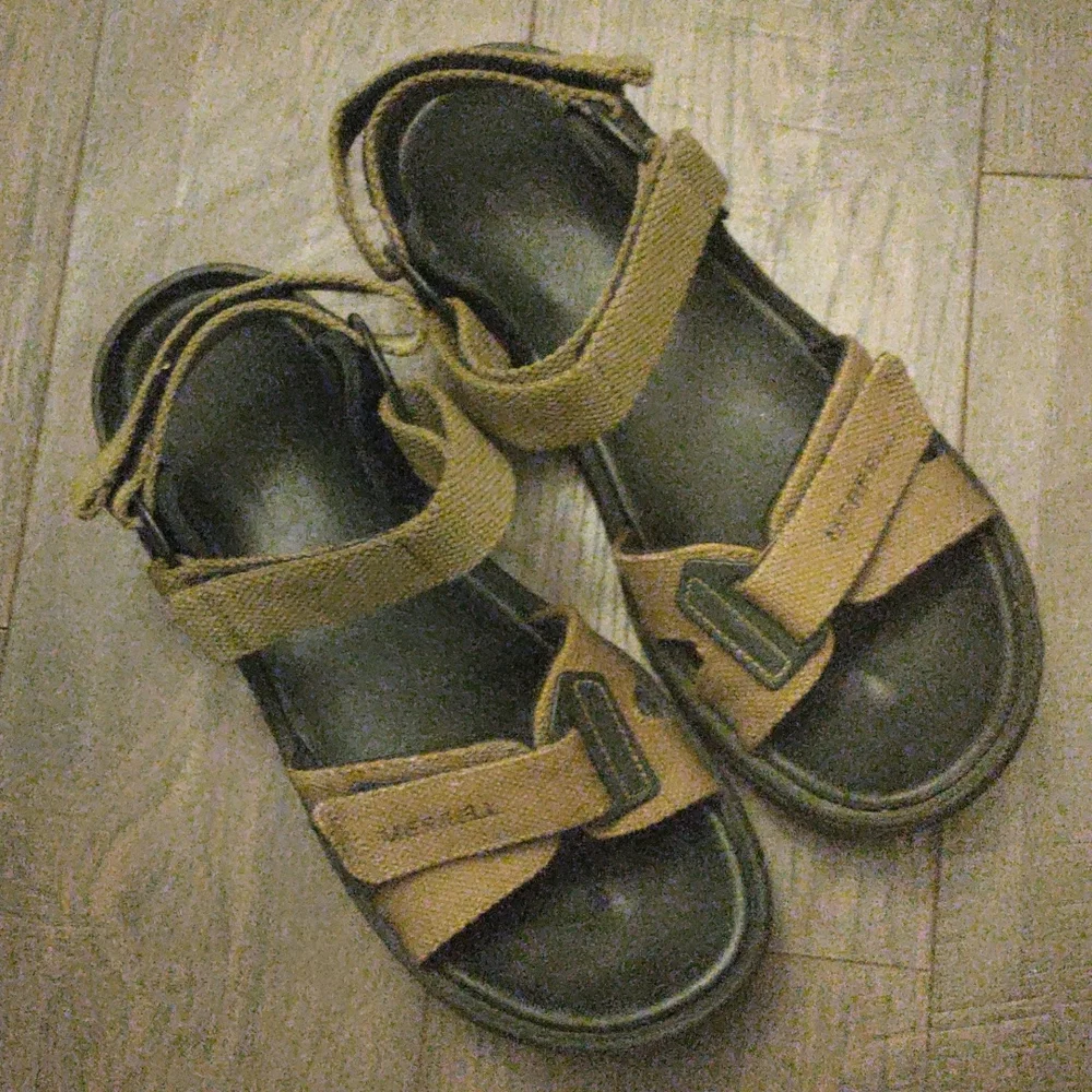Filson x Merrell Convert Rugged Terrain Beech Sandals